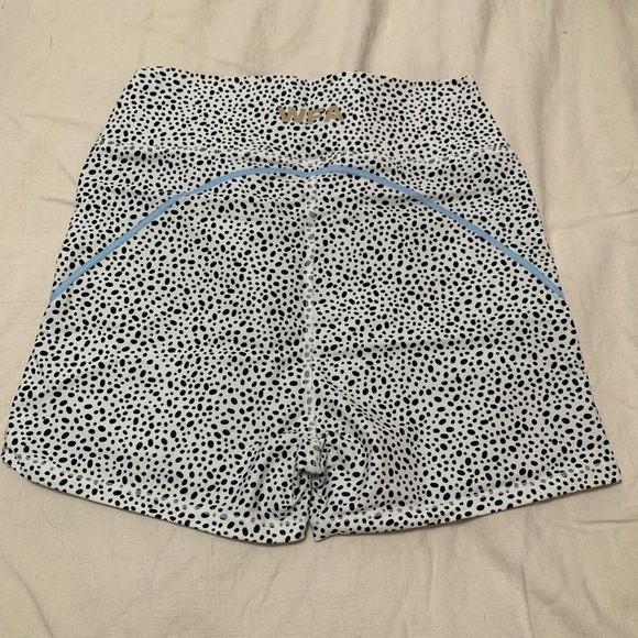 White Fox Active New Angle Bike Shorts Speckle Print - Picture 2 of 3